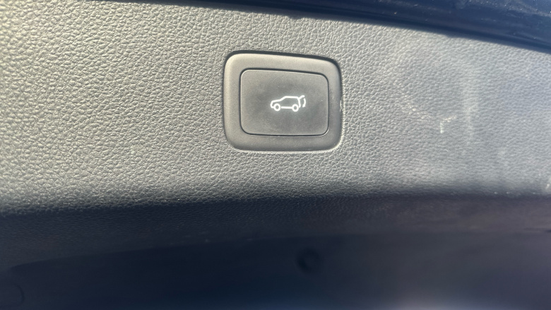 MG Hs 1.5 T-GDI PHEV Exclusive 5dr Auto Hatchback